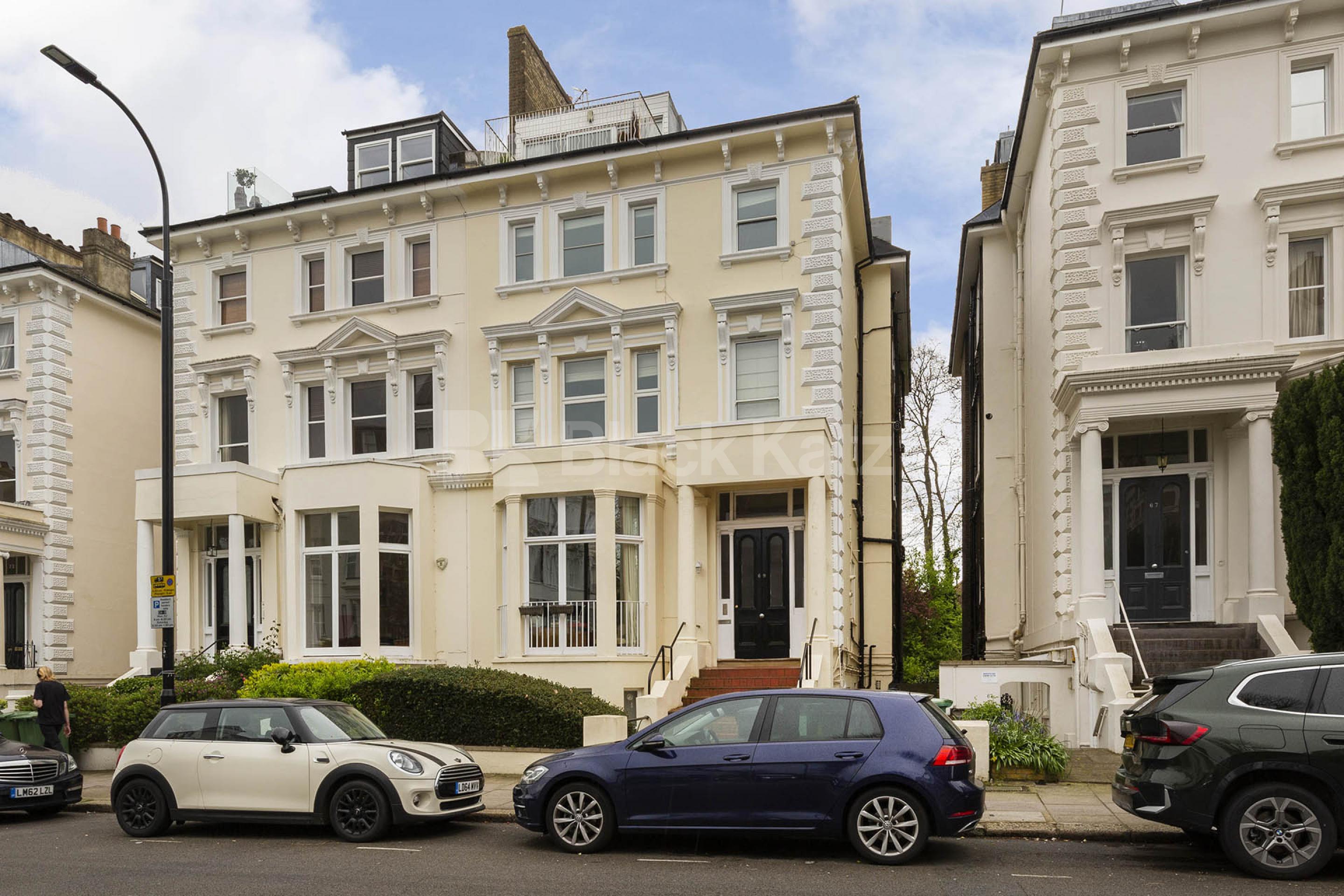 Spacious two bedrooom two bathroom set in a period conversion  Belsize Park Gardens, Belsize Park NW3